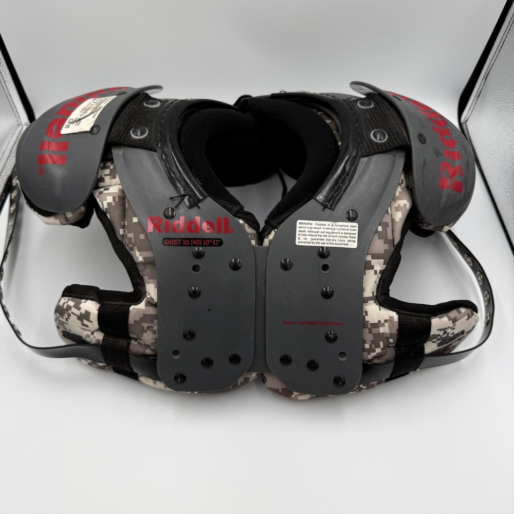 Riddell Ghost Youth Football Shoulder Pads XS 10-11 Inch Grey Digital Camo